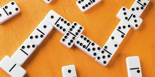 DOMINO